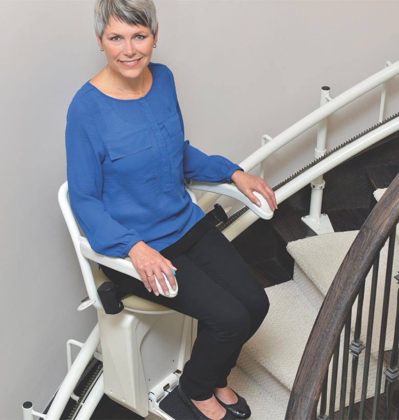 Double rail design on curved stairlift