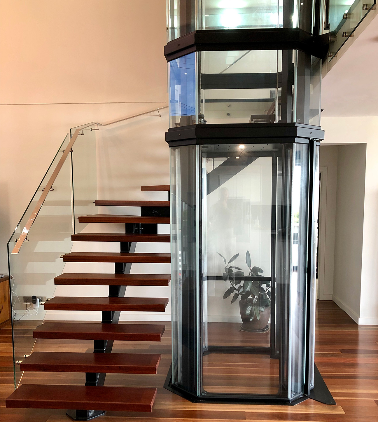 Free standing specialty home elevators with glass walls
